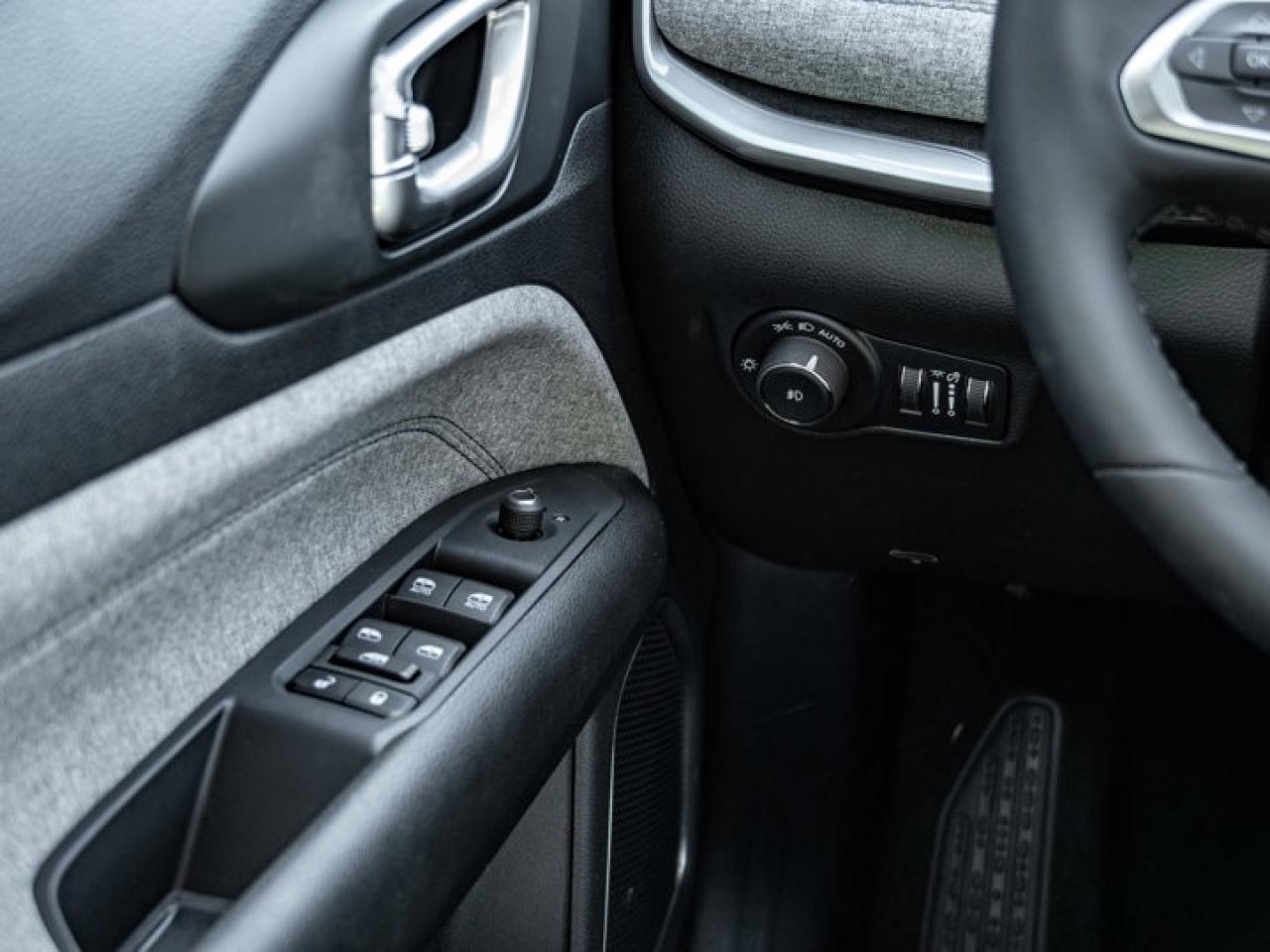 2026 Jeep Compass NORTH Photo