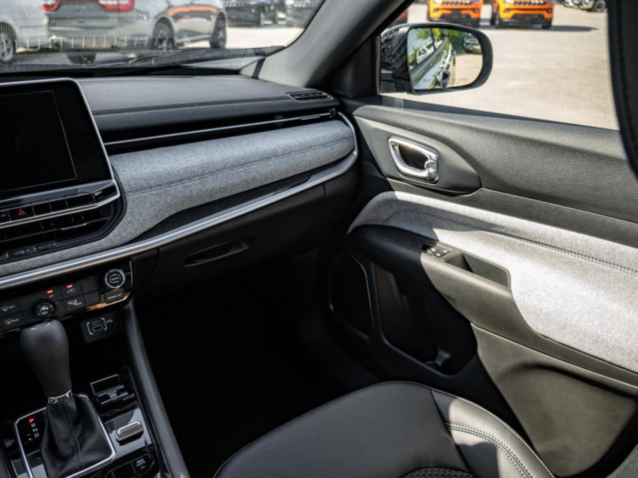 2026 Jeep Compass NORTH Photo