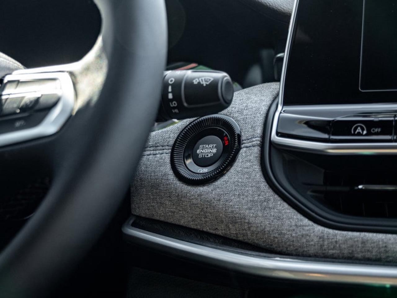 2026 Jeep Compass NORTH Photo