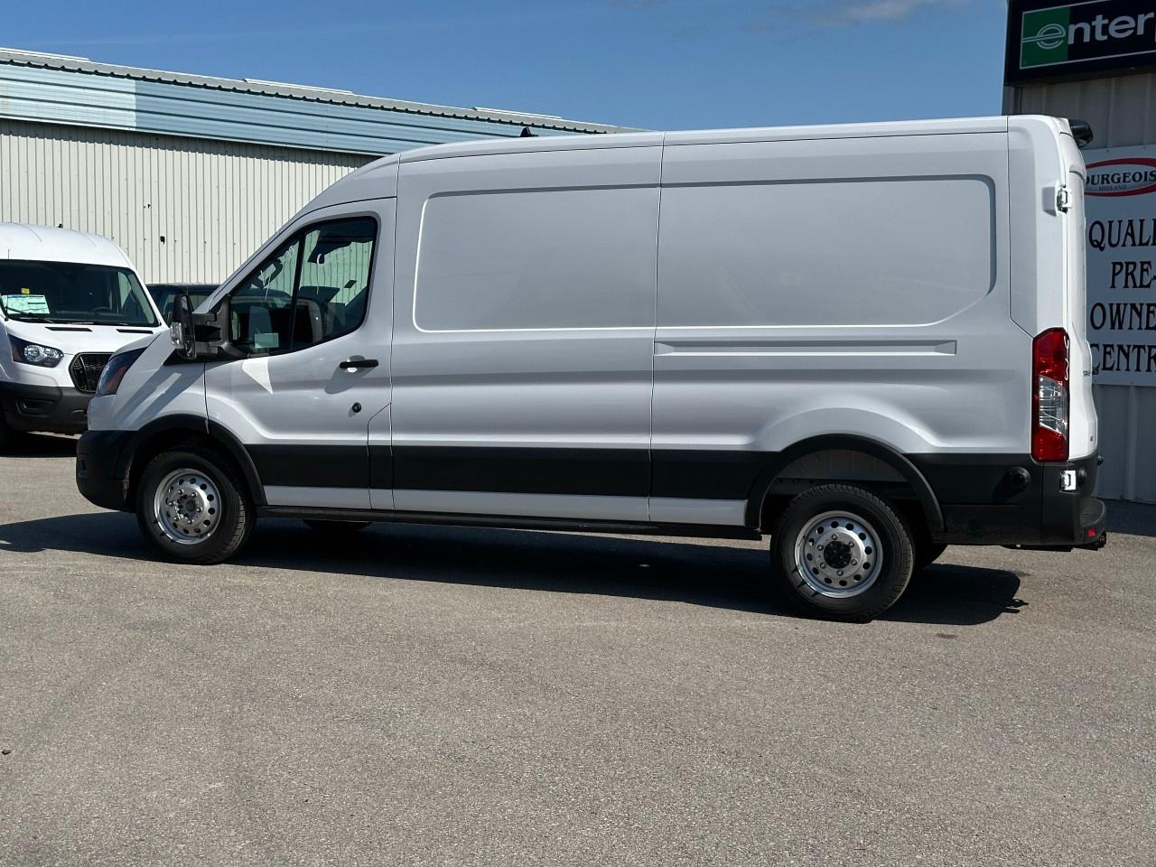 2025 Ford Transit Cargo Van T-250 148" MED RF 9070 GVWR AWD Photo