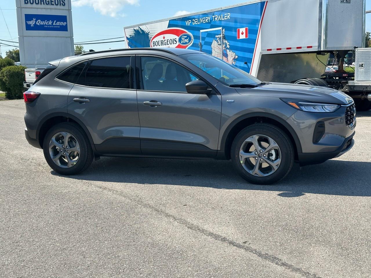 2025 Ford Escape ST-Line AWD Photo4