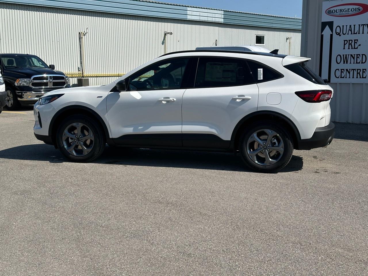 2025 Ford Escape ST-Line AWD Photo
