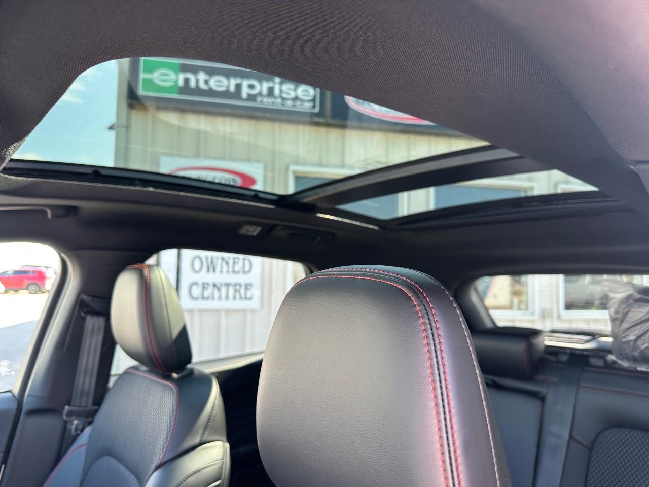 2025 Ford Escape ST-Line AWD Photo