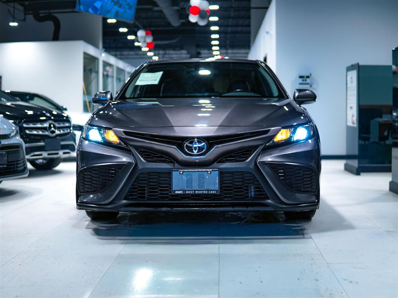 2024 Toyota Camry SE | LEATHER | HTD STEERING | APP CONNECT Photo