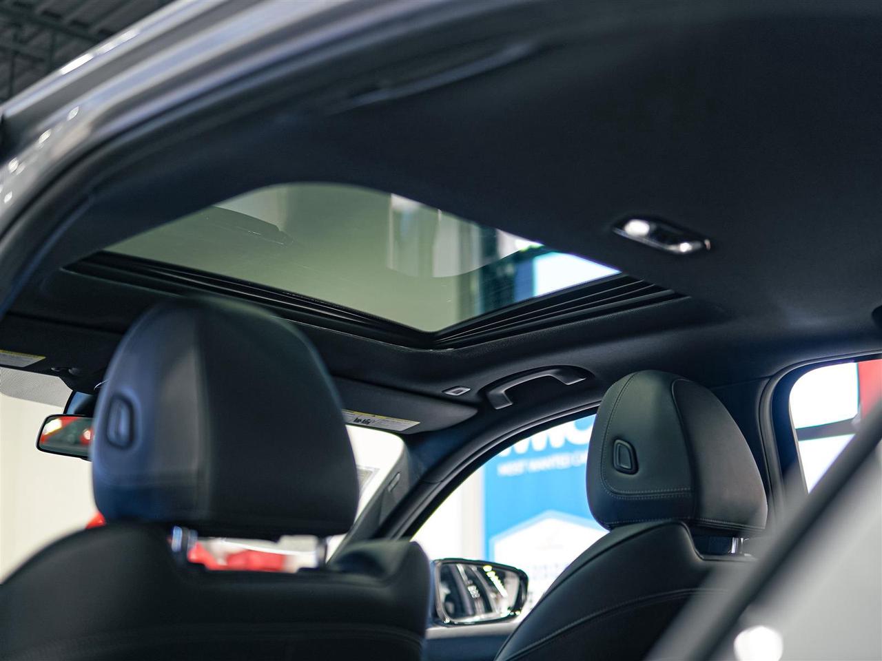 2023 BMW 330xi X DRIVE | NAV | NO ACCIDENTS | 7 BMW SERV REC Photo