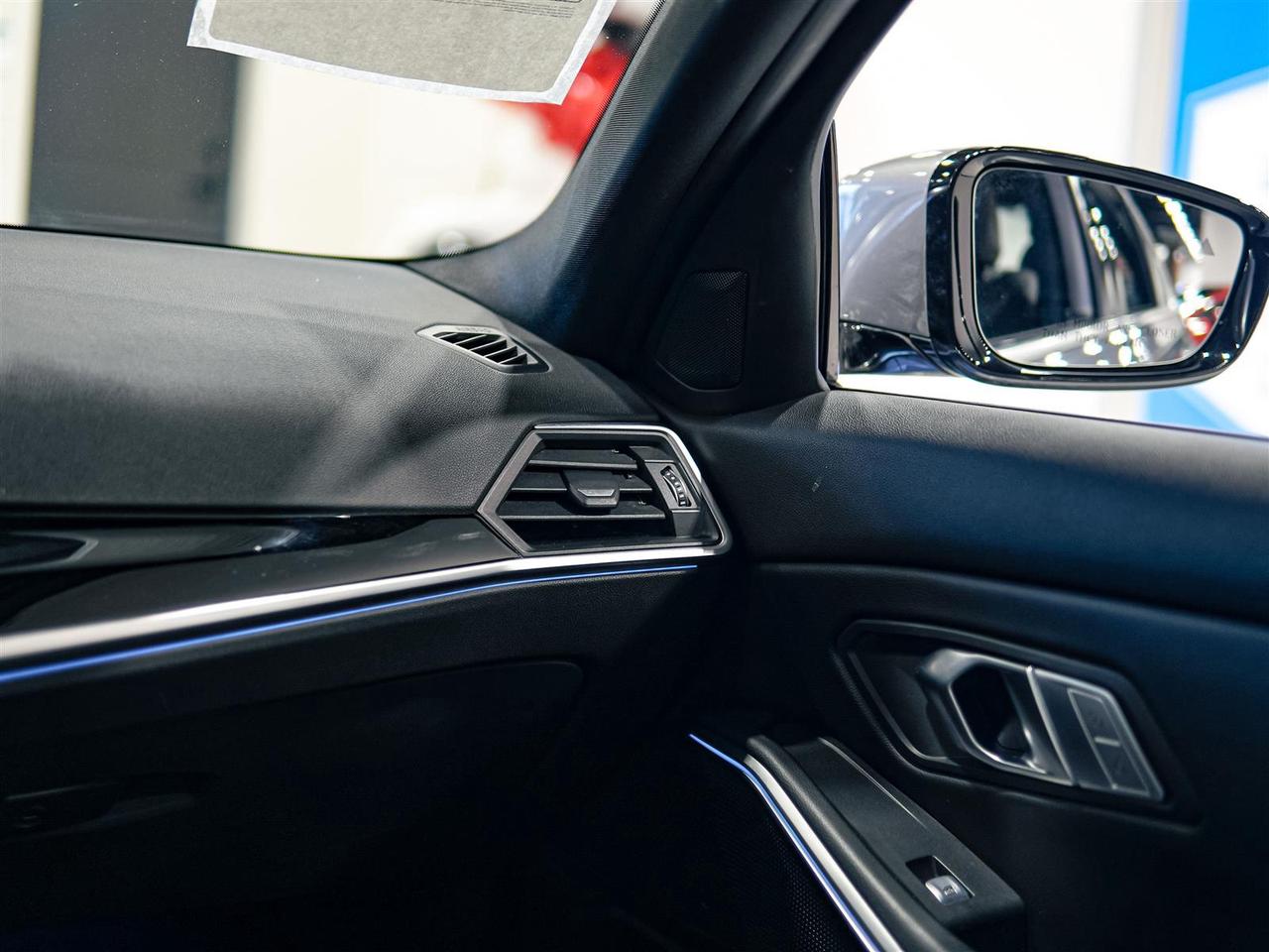 2023 BMW 330xi X DRIVE | NAV | NO ACCIDENTS | 7 BMW SERV REC Photo