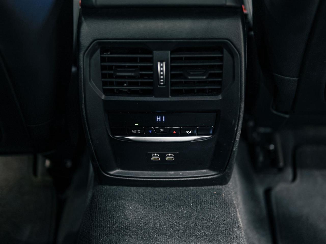 2023 BMW 330xi X DRIVE | NAV | NO ACCIDENTS | 7 BMW SERV REC Photo