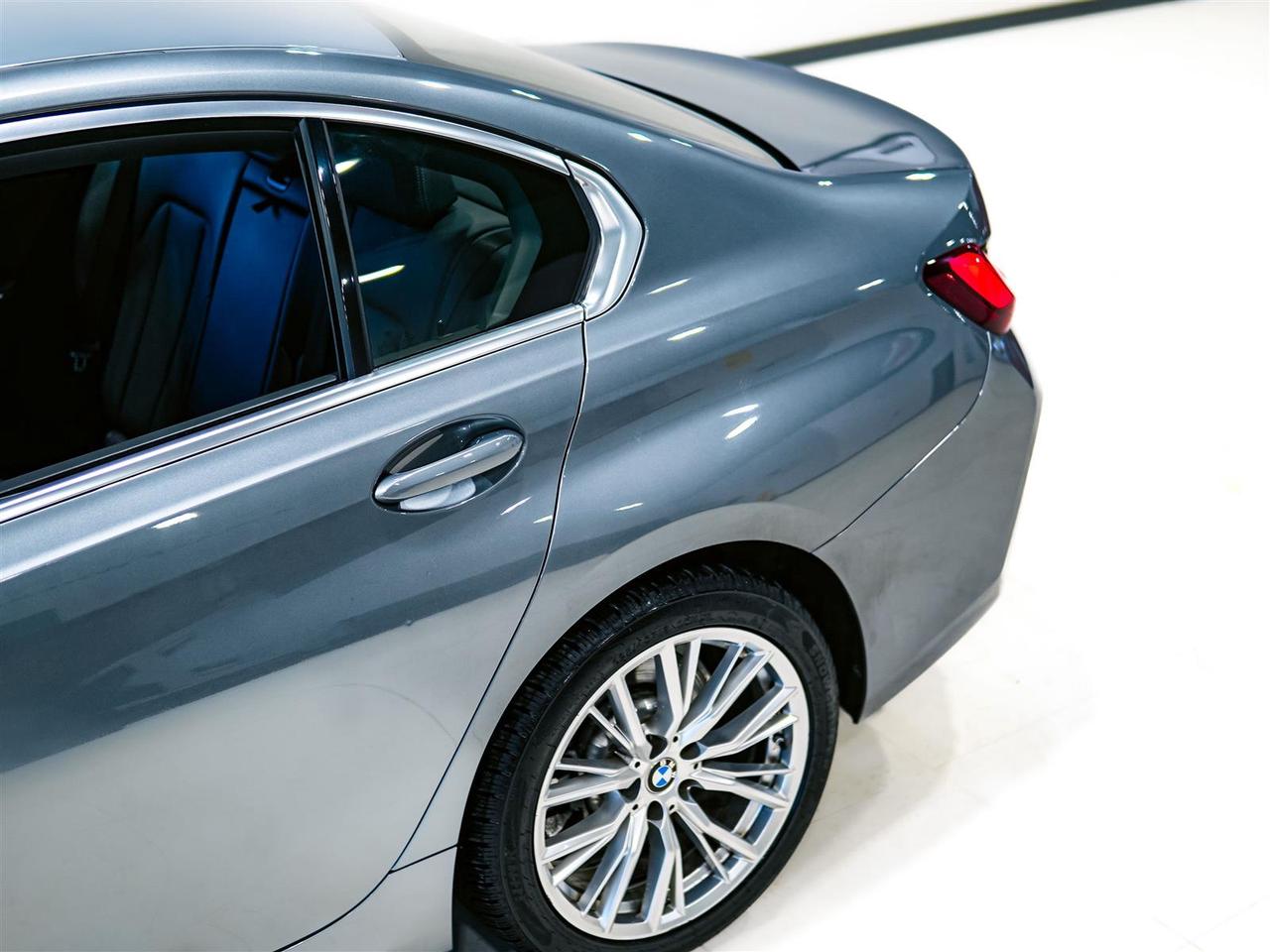 2023 BMW 330xi X DRIVE | NAV | NO ACCIDENTS | 7 BMW SERV REC Photo