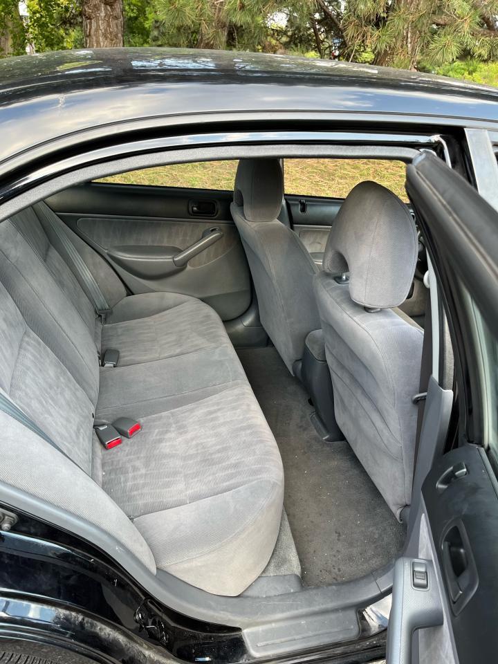 2003 Honda Civic DX - Photo #15