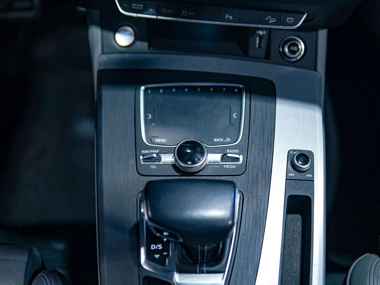 2019 Audi SQ5 PROGRESSIV | 4 NEW TIRES & BRAKES | NO ACCIDENTS Photo