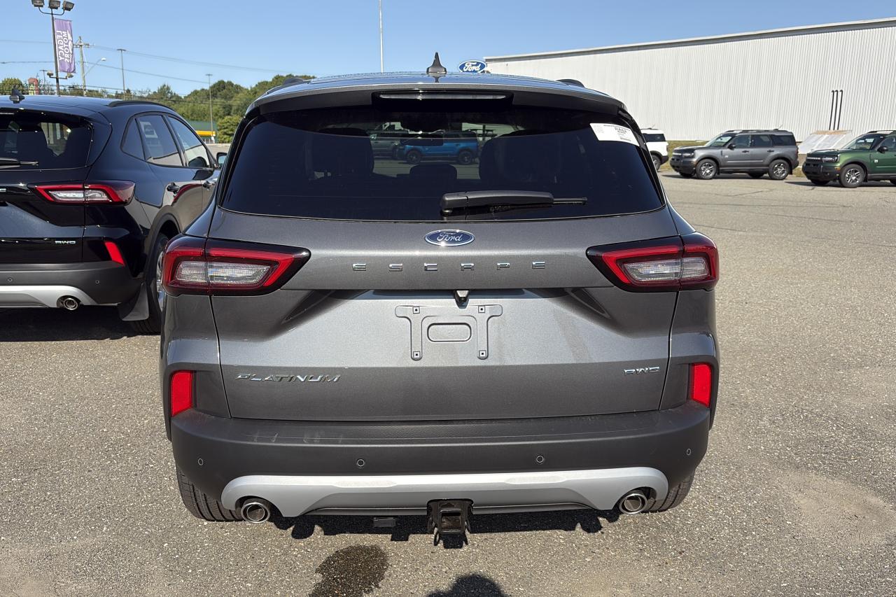 2025 Ford Escape Platinum Photo5