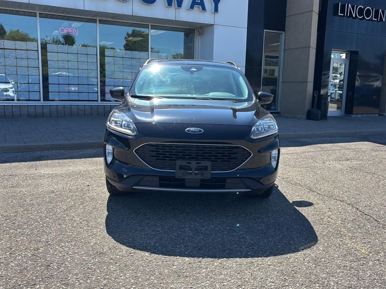2021 Ford Escape Titanium Hybrid Photo1
