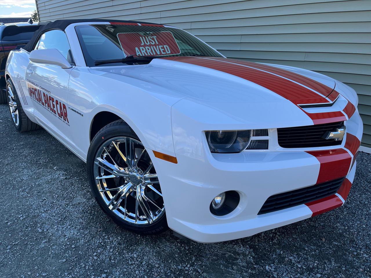 Used 2011 Chevrolet Camaro 2SS PACE CAR for sale in Hilden, NS