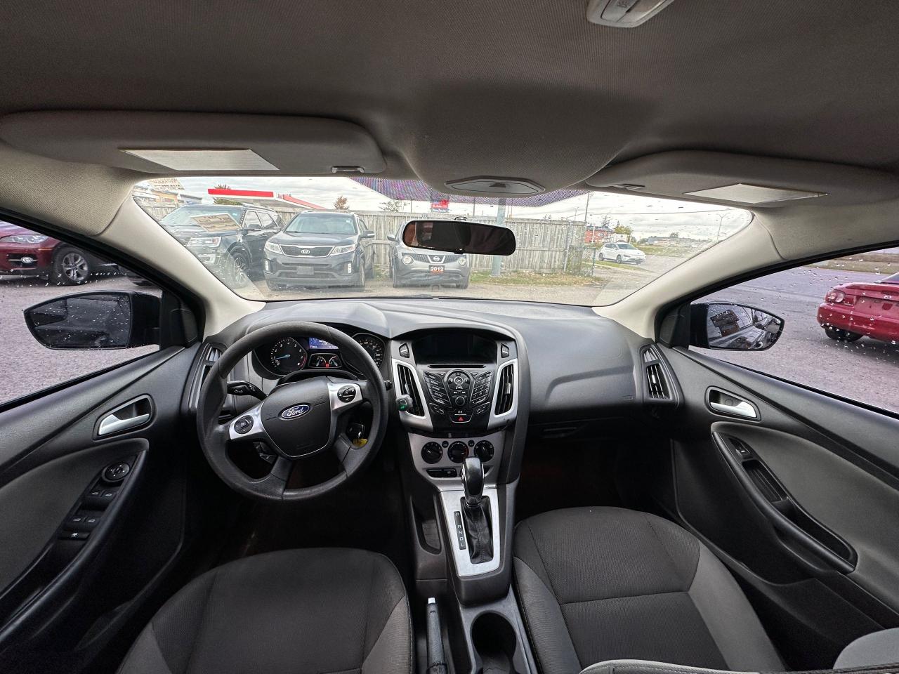 2014 Ford Focus AS IS, SE, POSSIBLE TRANSMISSION ISSUE, RUNS - Photo #11