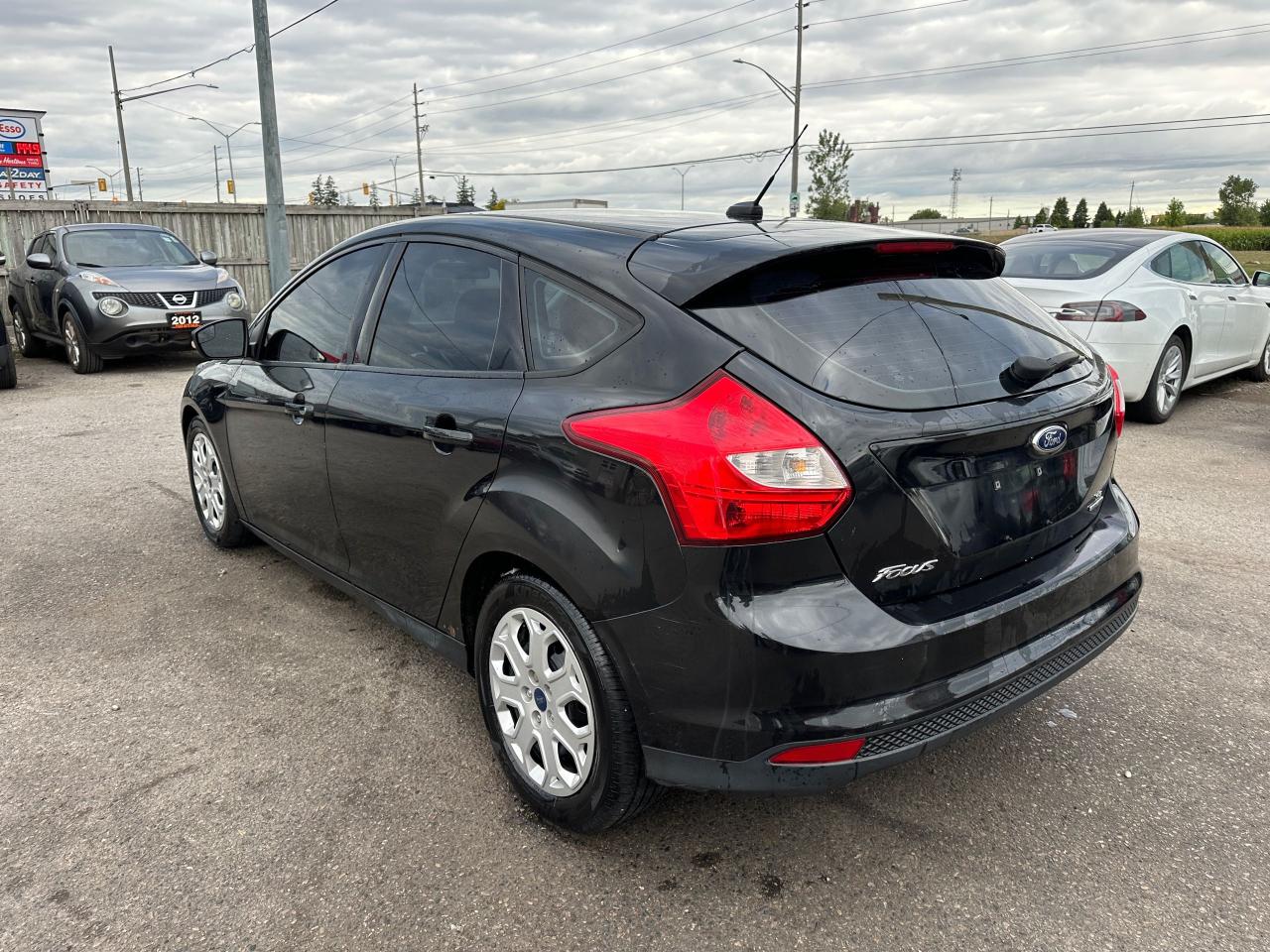 2014 Ford Focus AS IS, SE, POSSIBLE TRANSMISSION ISSUE, RUNS Photo2