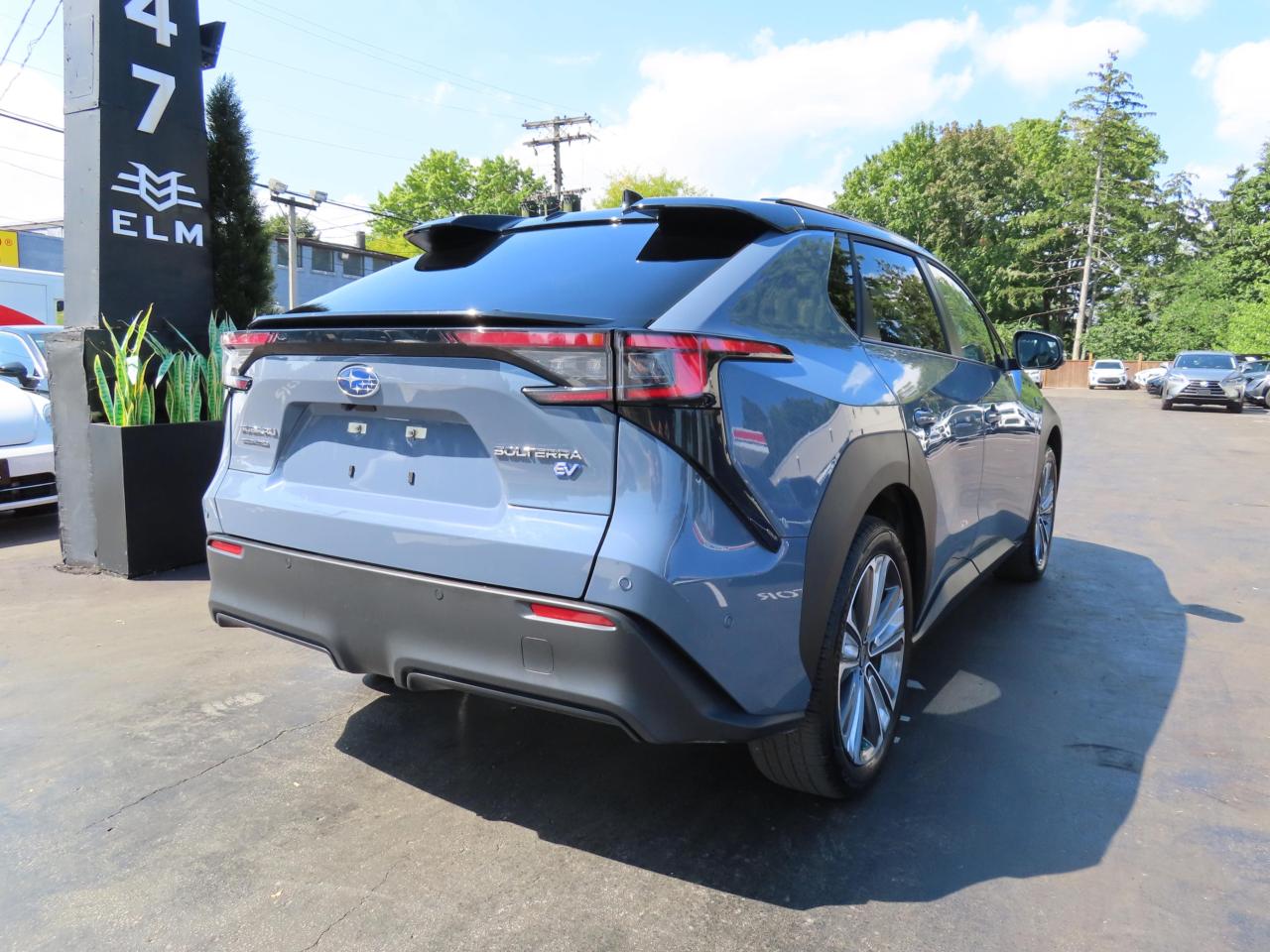 2023 Subaru Solterra W/LUXURY PACKAGE AWD - LEATHER - LOW KMS !! Photo