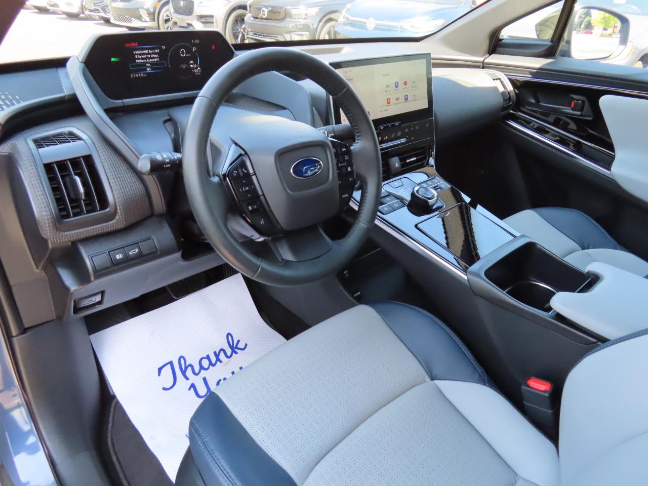 2023 Subaru Solterra W/LUXURY PACKAGE AWD - LEATHER - LOW KMS !! Photo