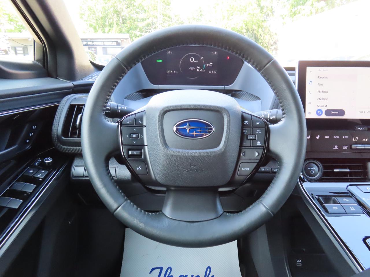 2023 Subaru Solterra W/LUXURY PACKAGE AWD - LEATHER - LOW KMS !! Photo