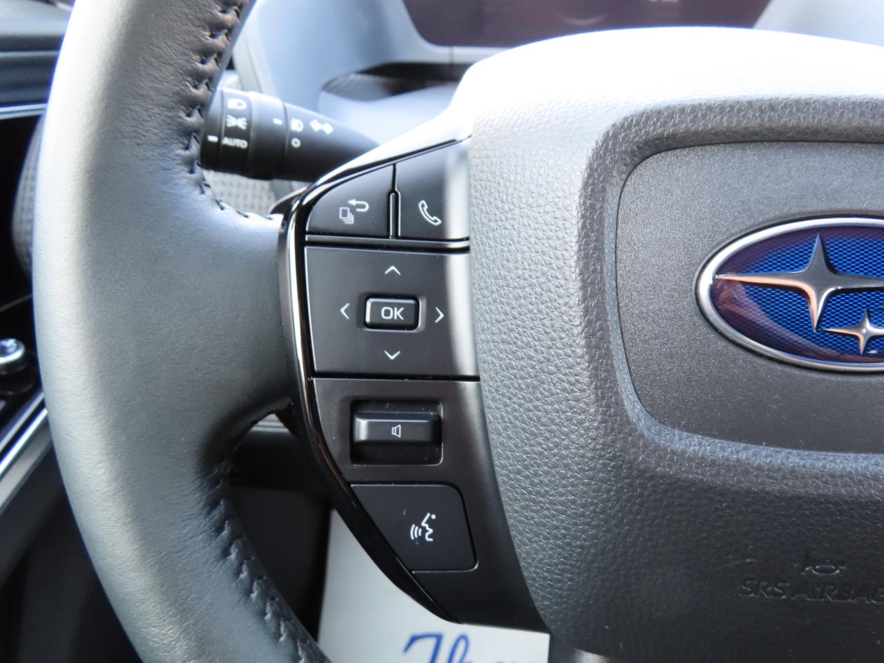 2023 Subaru Solterra W/LUXURY PACKAGE AWD - LEATHER - LOW KMS !! Photo