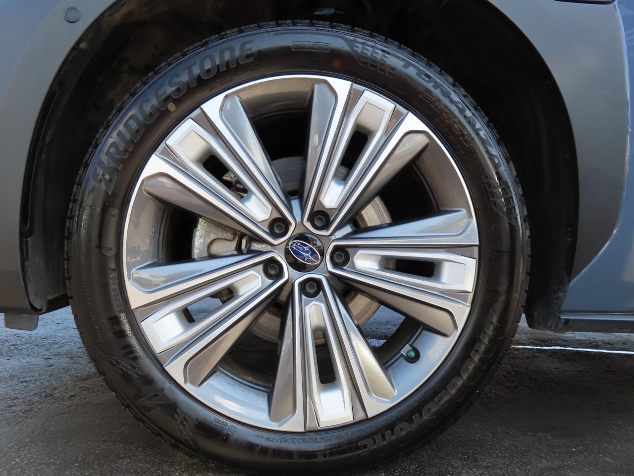 2023 Subaru Solterra W/LUXURY PACKAGE AWD - LEATHER - LOW KMS !! Photo