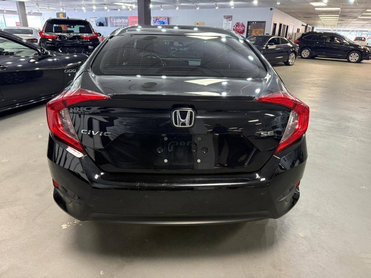 2018 Honda Civic SE, No accident 23 service records Photo3