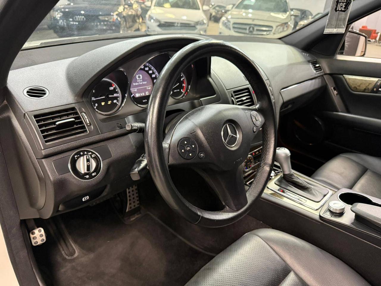 2010 Mercedes-Benz C-Class 4dr Sdn C 300 RWD Photo