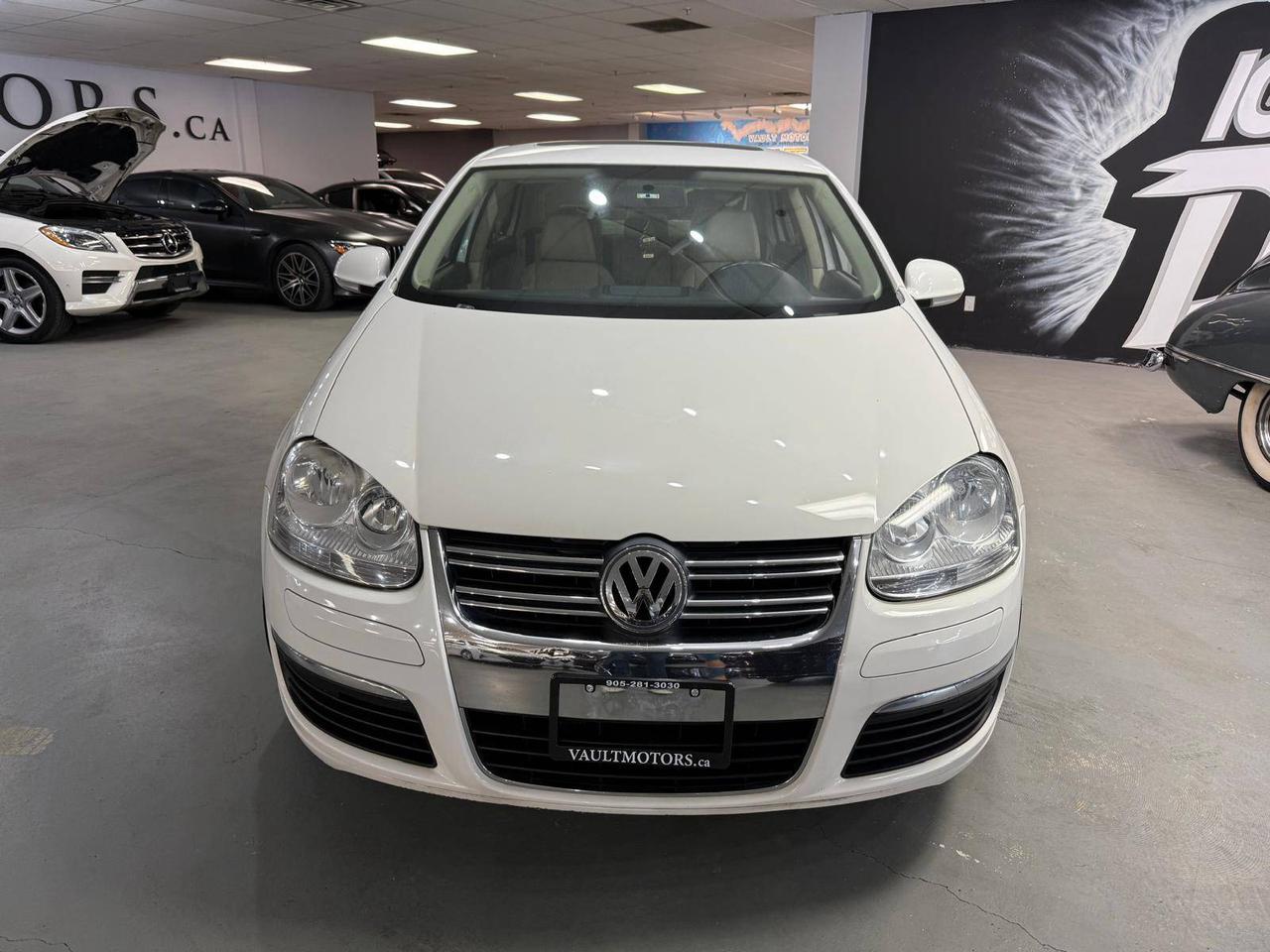 2010 Volkswagen Jetta 4dr 2.0T TSI Highline, $60 WEEKLY PYMNT Photo