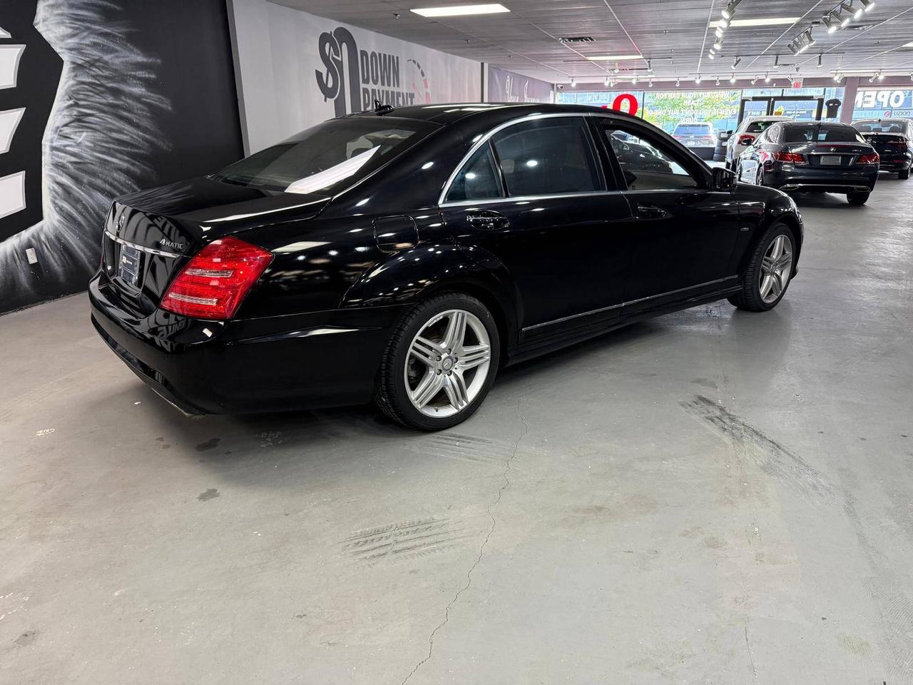2012 Mercedes-Benz S-Class 4dr Sdn S 550 4MATIC LWB Photo