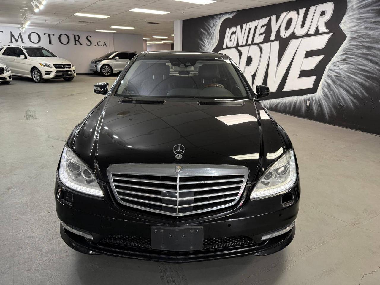 2012 Mercedes-Benz S-Class 4dr Sdn S 550 4MATIC LWB Photo1