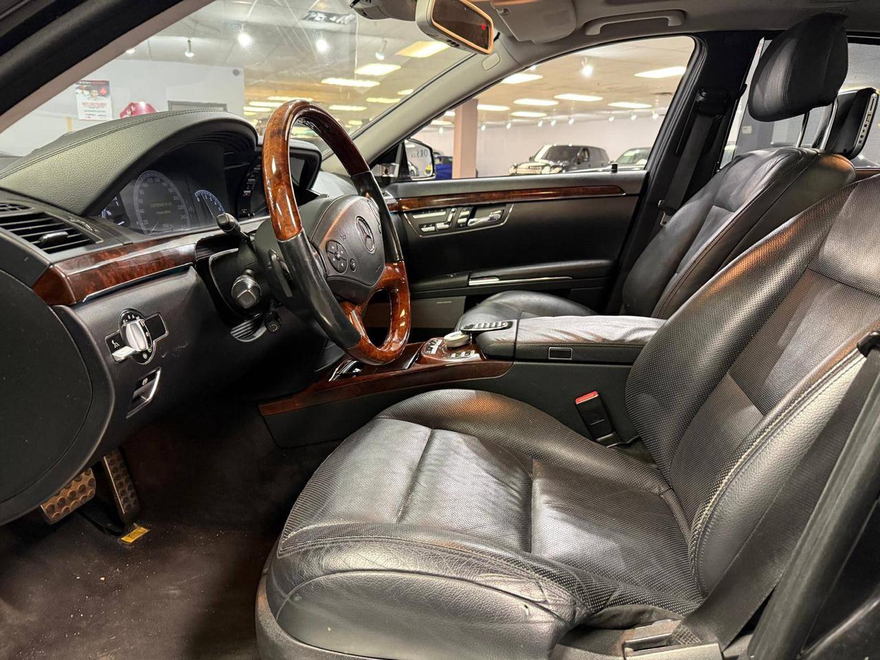 2012 Mercedes-Benz S-Class 4dr Sdn S 550 4MATIC LWB Photo