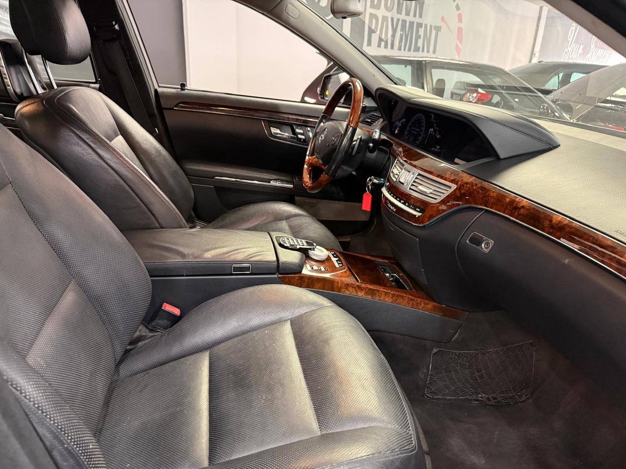 2012 Mercedes-Benz S-Class 4dr Sdn S 550 4MATIC LWB Photo