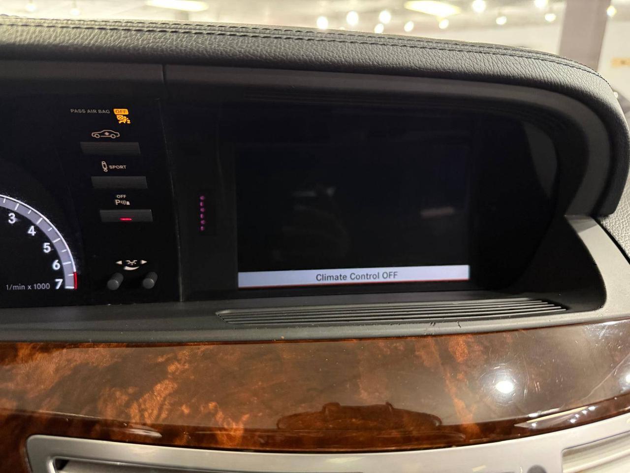 2012 Mercedes-Benz S-Class 4dr Sdn S 550 4MATIC LWB Photo