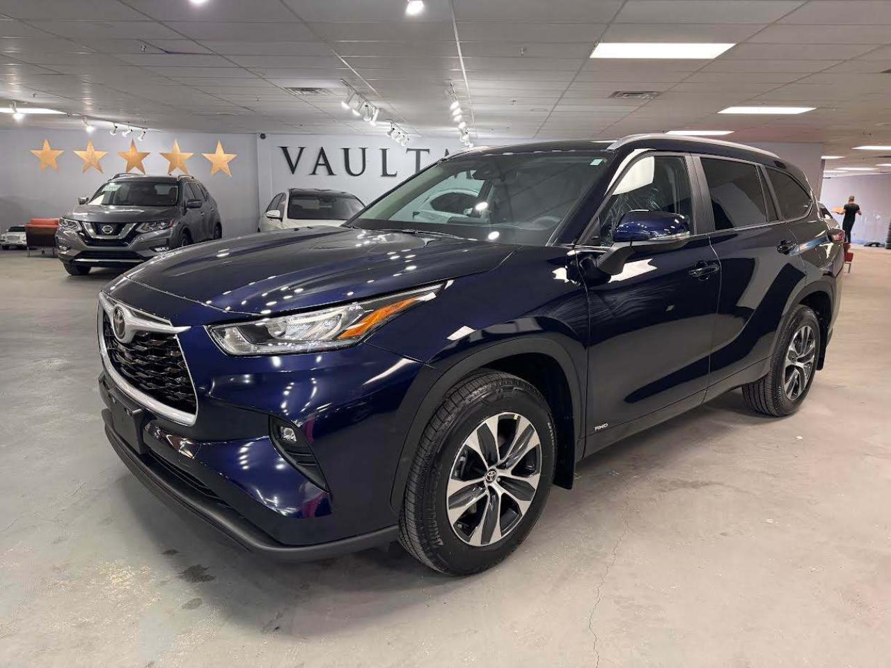 Used 2025 Toyota Highlander HYBRID xle awd for sale in Brampton, ON
