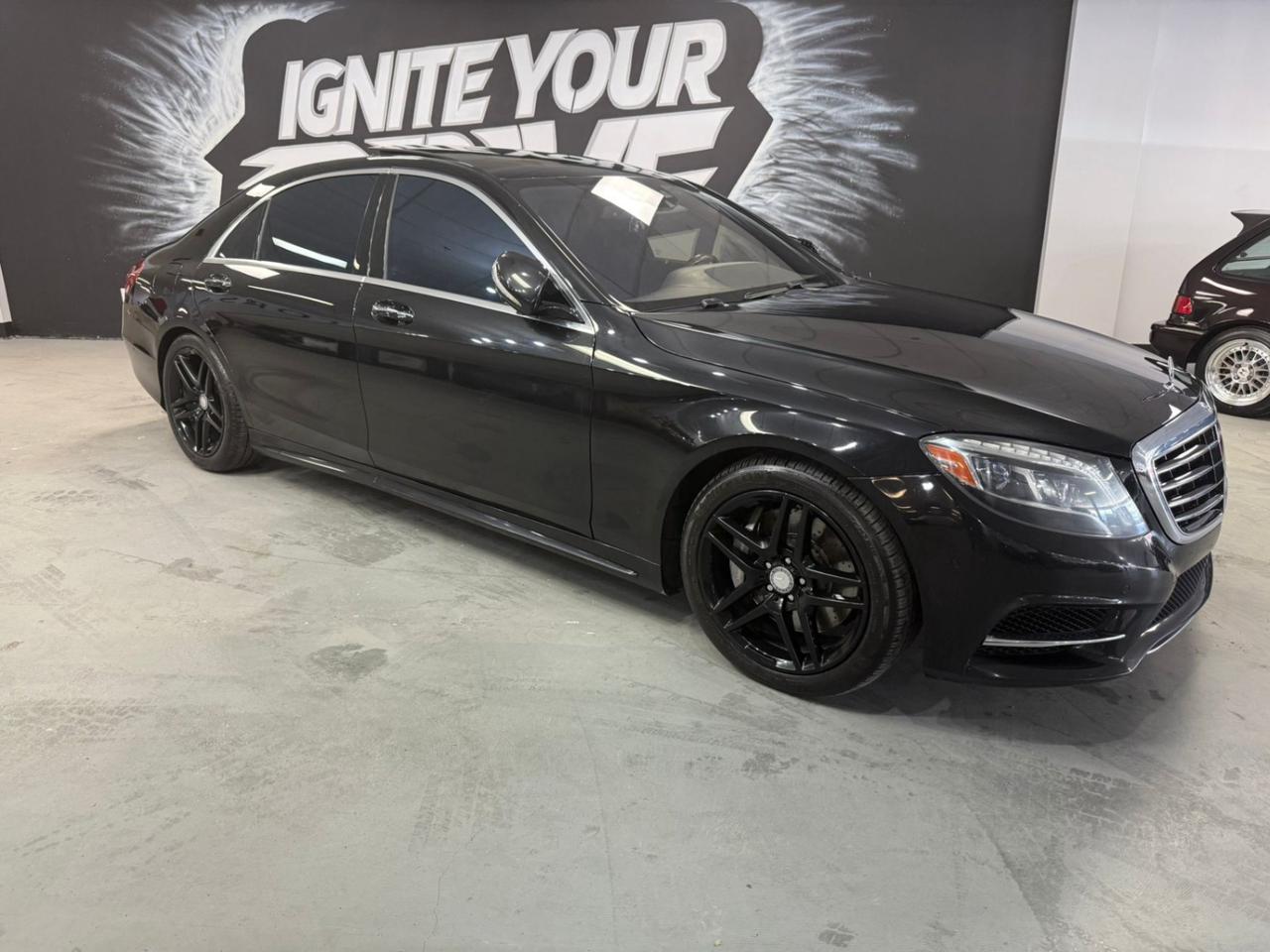2015 Mercedes-Benz S-Class 4dr Sdn S 550 4MATIC LWB Photo