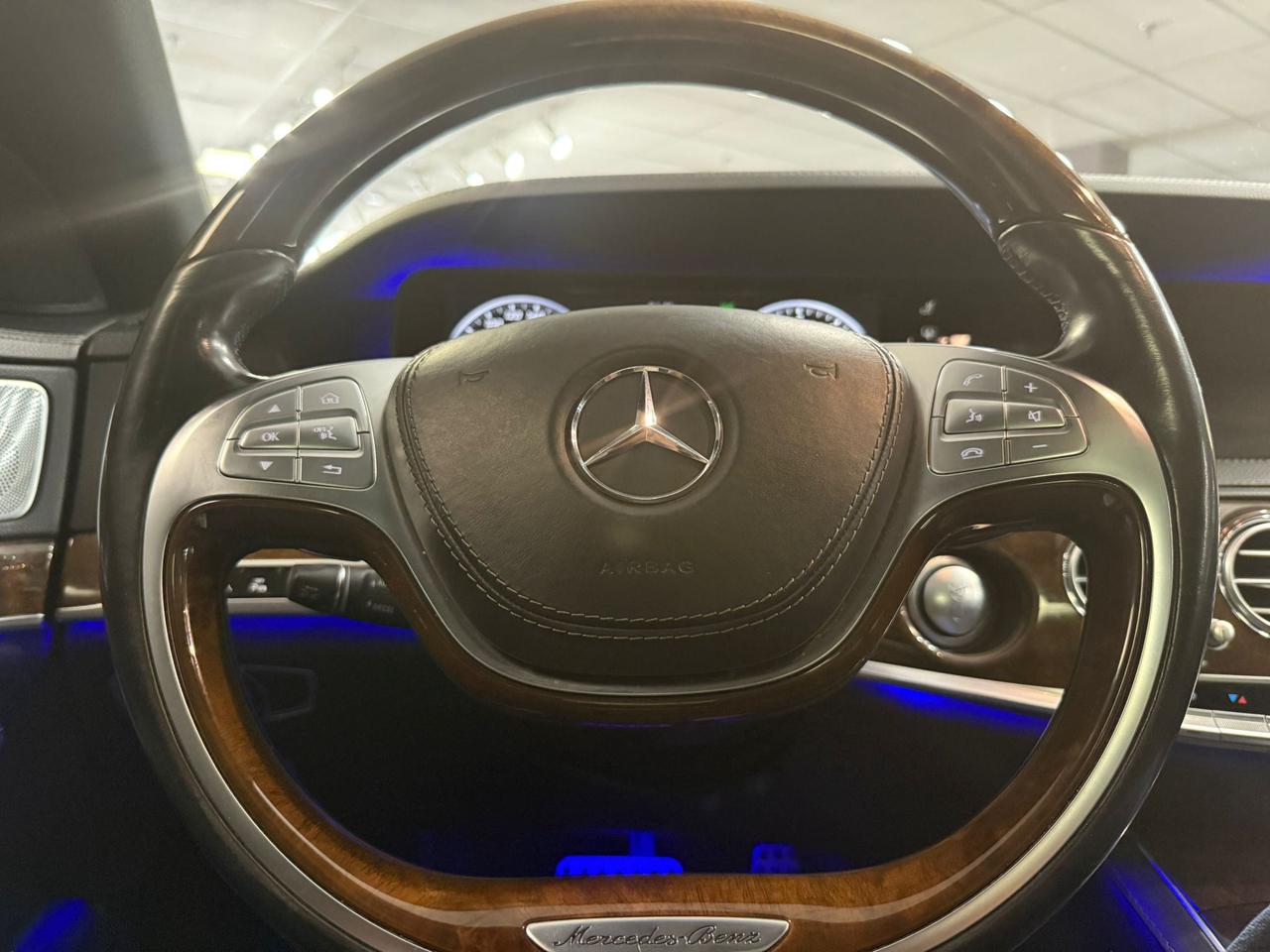 2015 Mercedes-Benz S-Class 4dr Sdn S 550 4MATIC LWB Photo