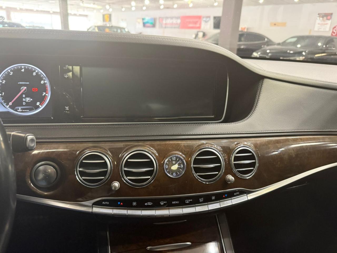 2015 Mercedes-Benz S-Class 4dr Sdn S 550 4MATIC LWB Photo