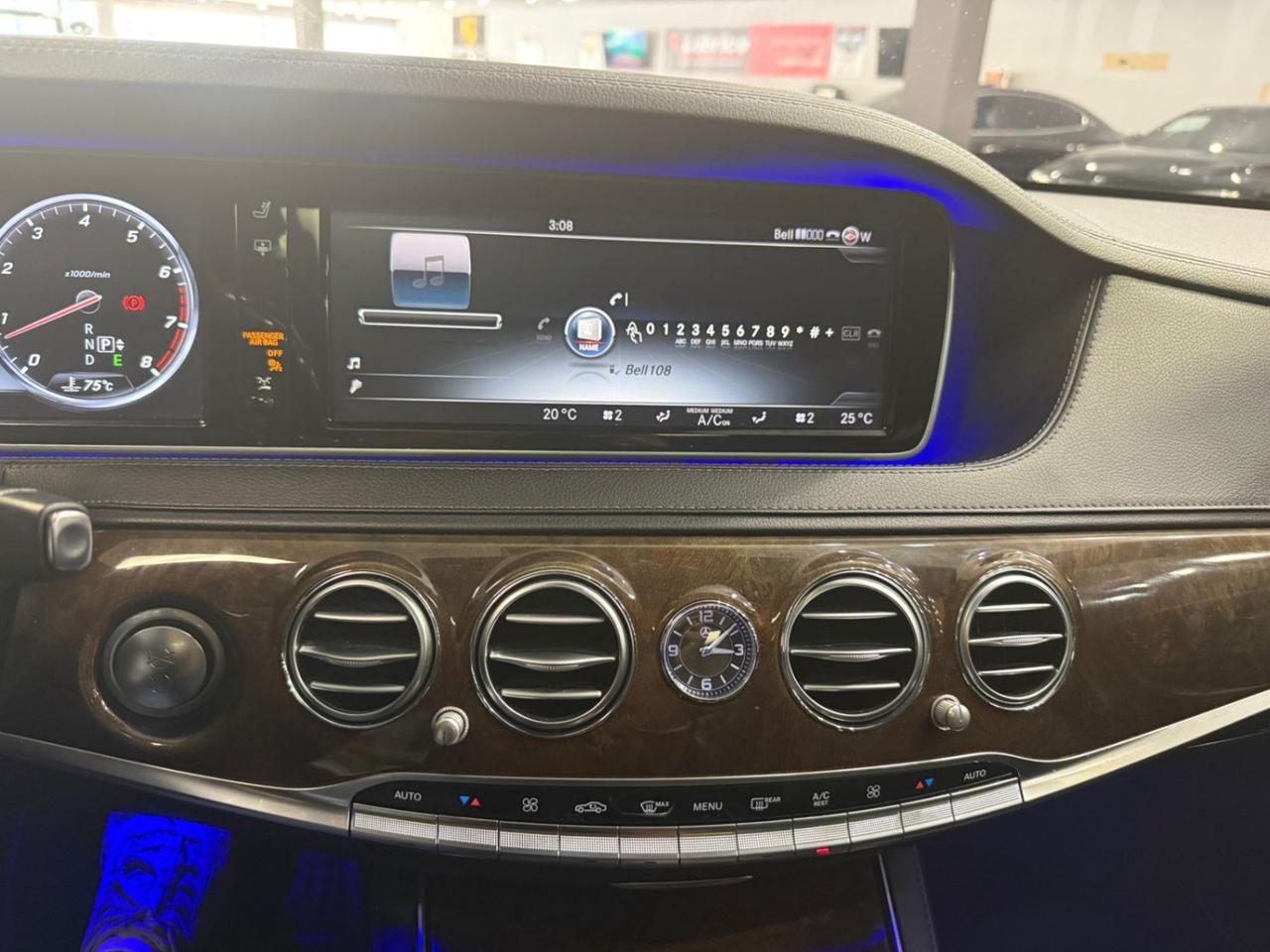 2015 Mercedes-Benz S-Class 4dr Sdn S 550 4MATIC LWB Photo