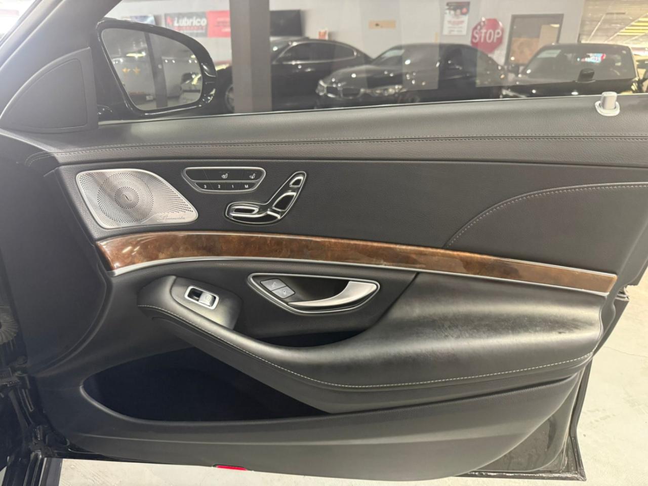 2015 Mercedes-Benz S-Class 4dr Sdn S 550 4MATIC LWB Photo