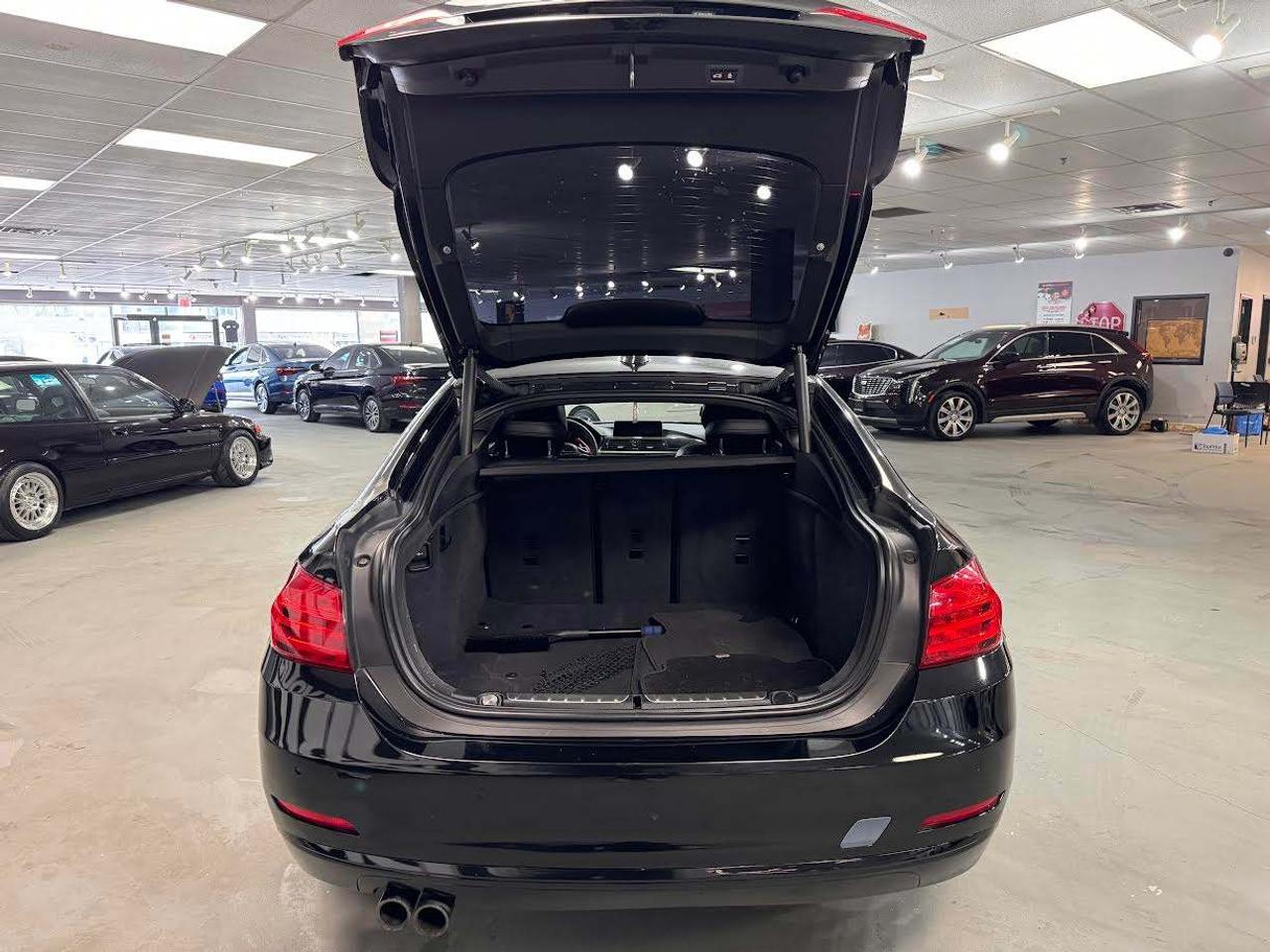 2017 BMW 4 Series 4dr Sdn 430i xDrive AWD Gran Coupe Photo