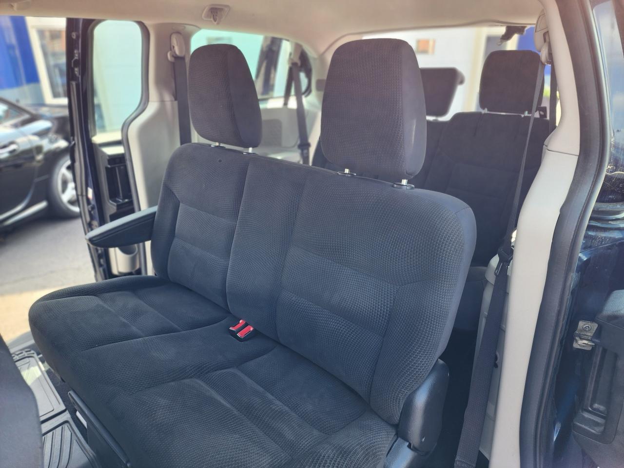 2017 Dodge Grand Caravan SE  Canada Value Package - Photo #11