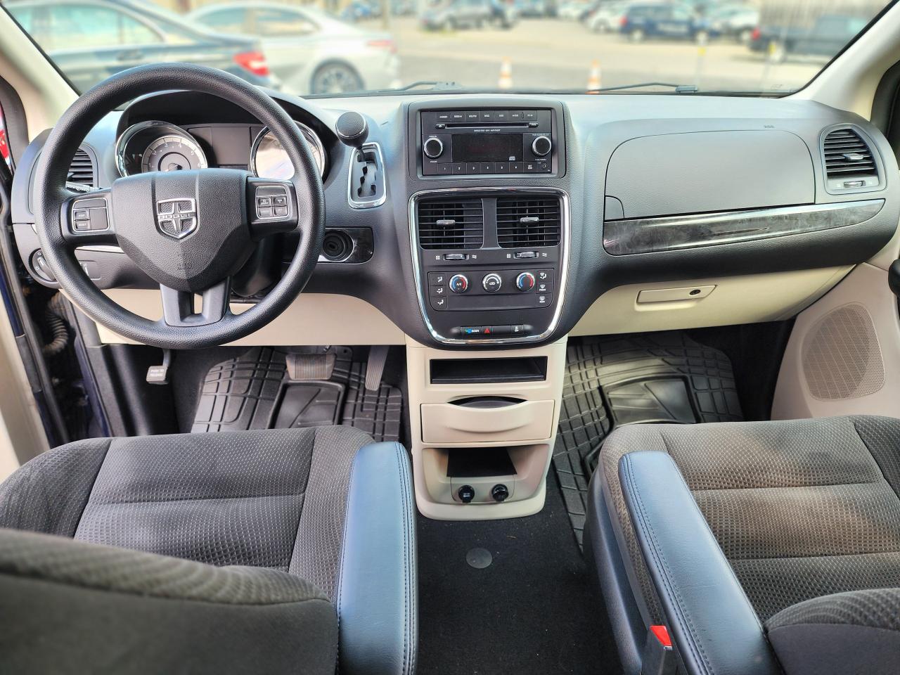 2017 Dodge Grand Caravan SE  Canada Value Package - Photo #9