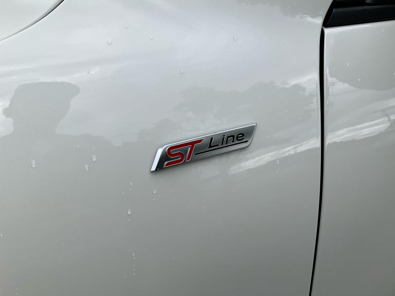 2025 Ford Escape ST-Line Elite Photo5