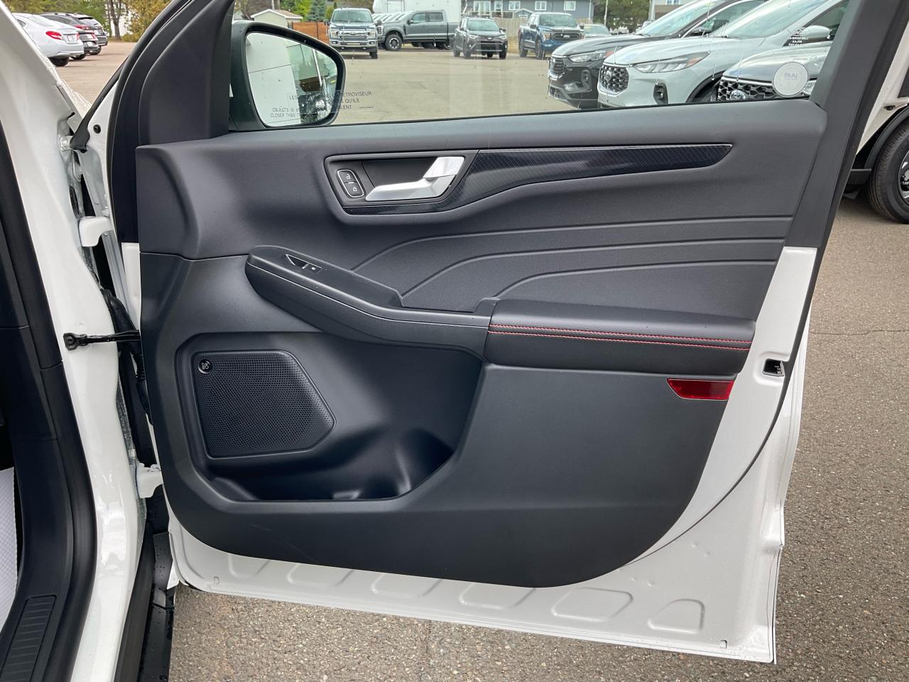 2025 Ford Escape ST-Line Elite Photo5