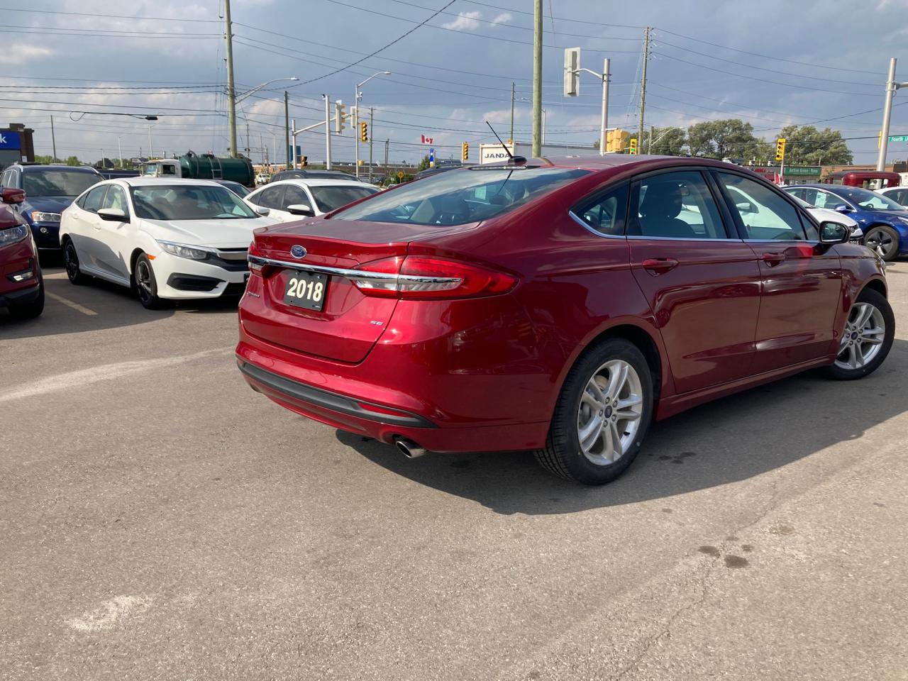 2018 Ford Fusion AUTO NO ACCIDENT SAFETY NEW TIRES NEW BRAKES B-T - Photo #5