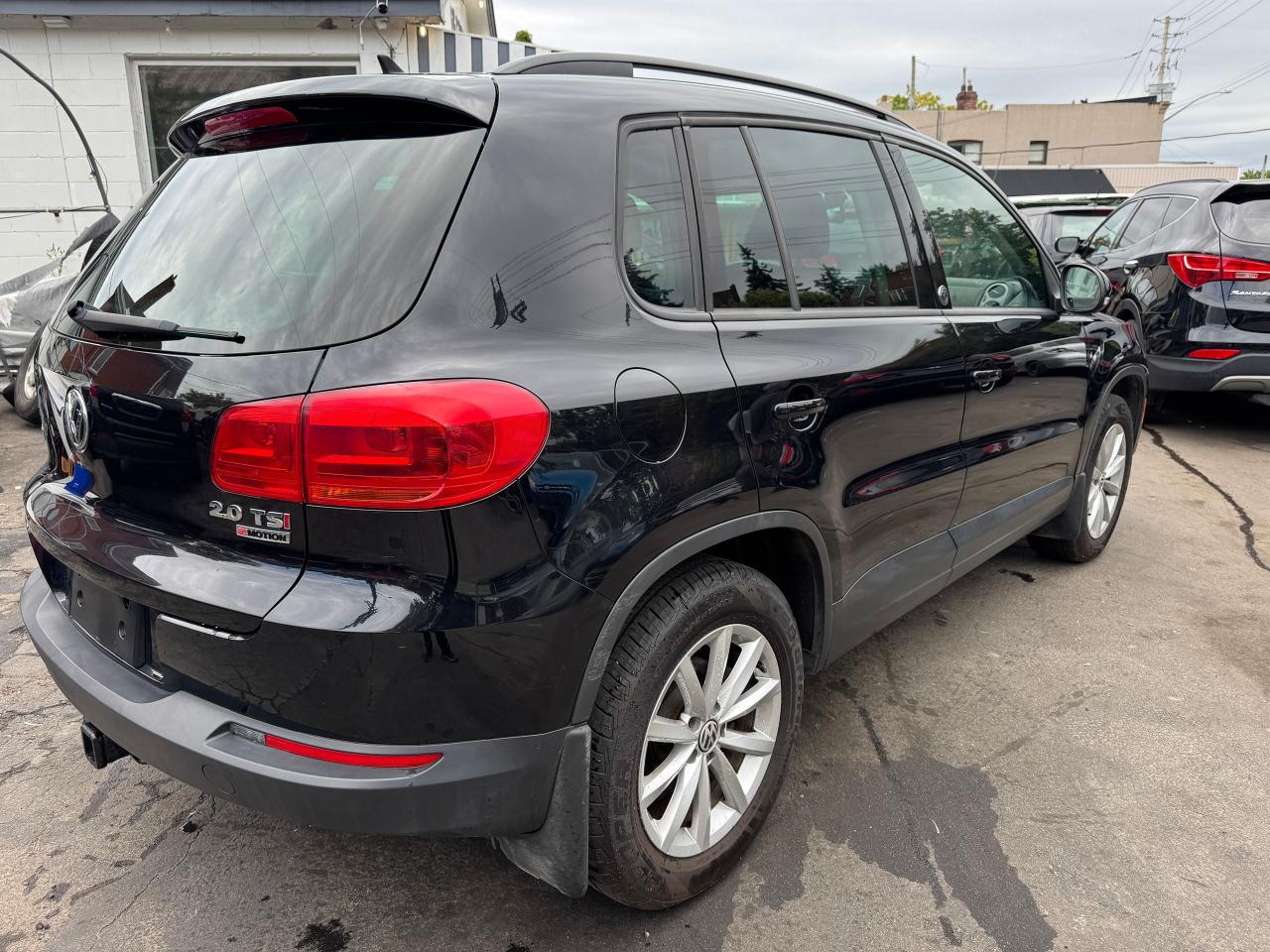 2017 Volkswagen Tiguan Wolfsburg Edition | 4MOTION | CERTIFIED Photo4