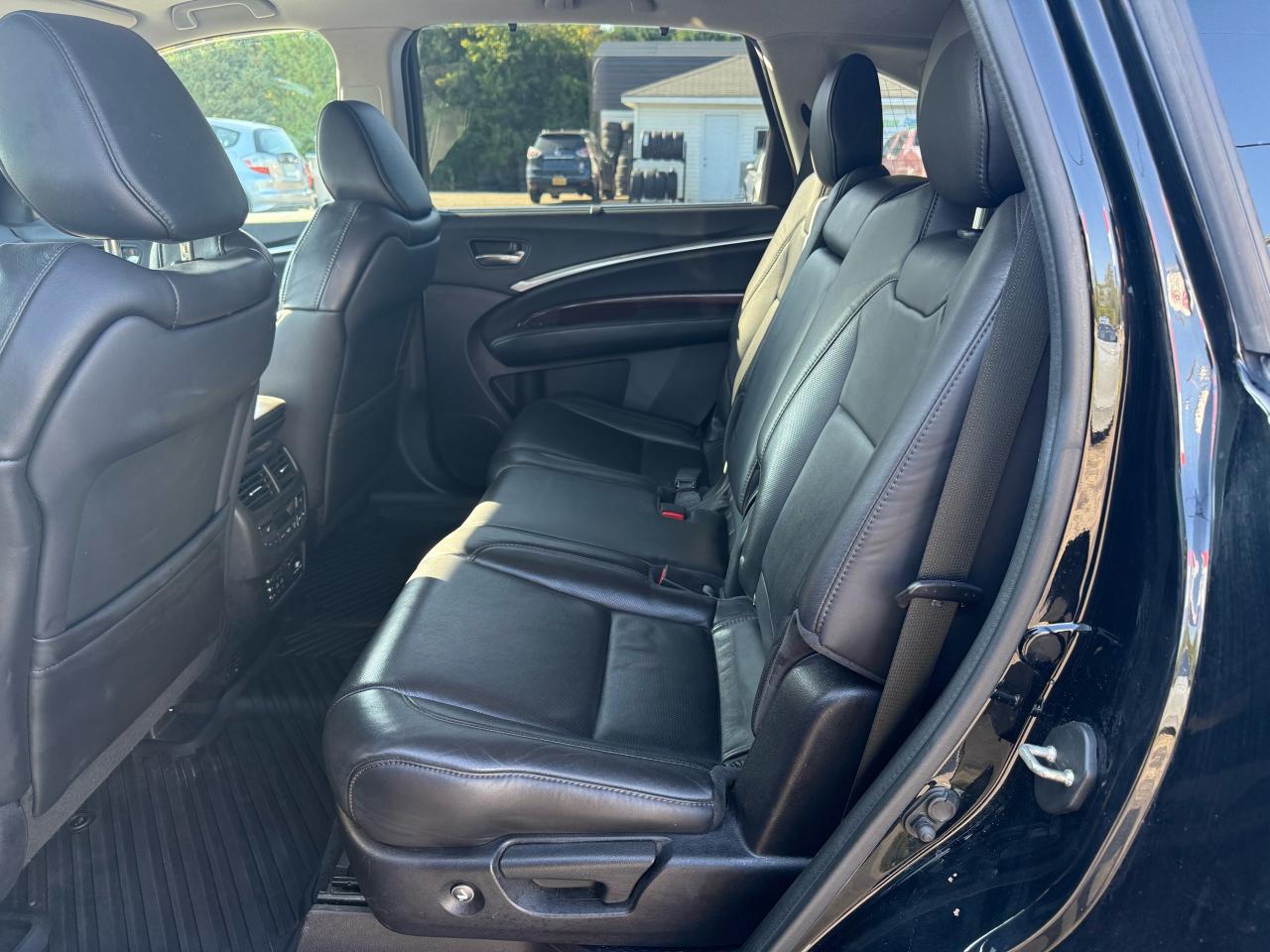 2015 Acura MDX Tech pkg Photo10