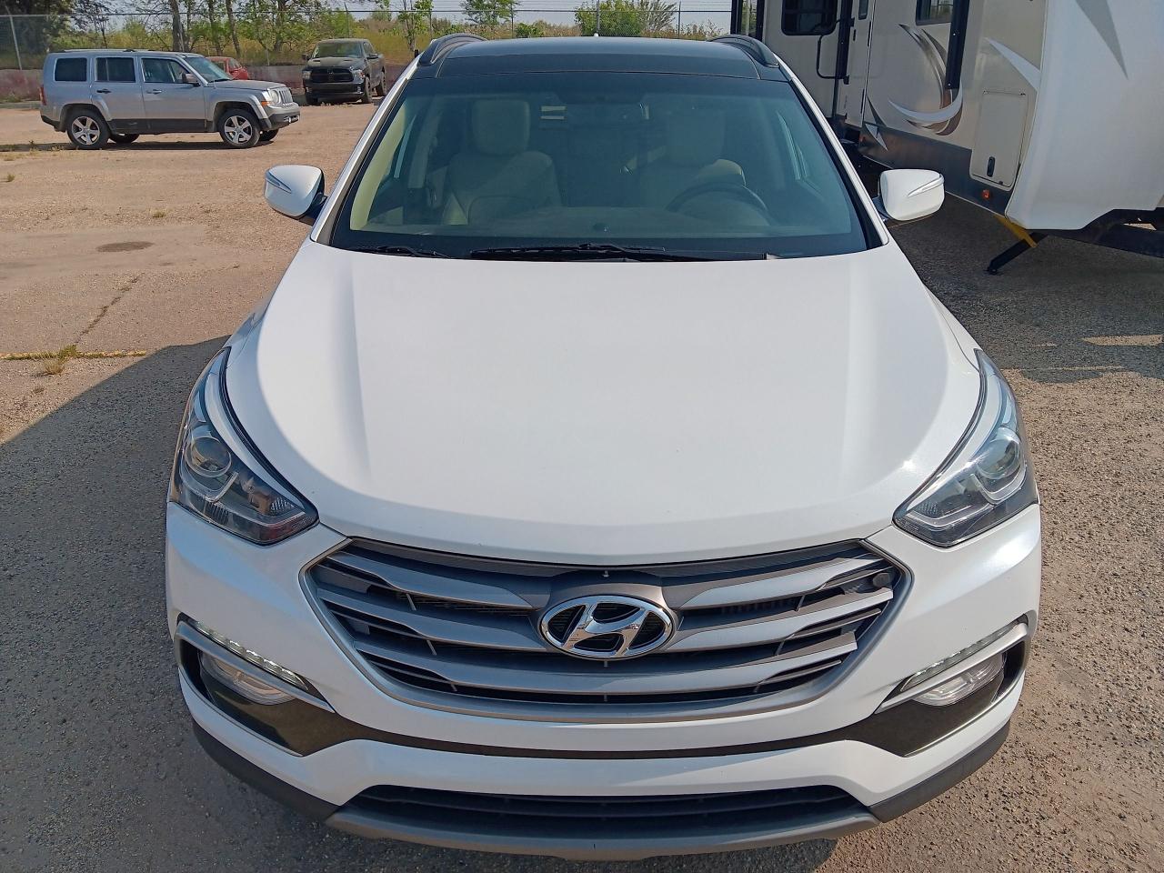 2018 Hyundai Santa Fe Sport Limited,AWD, Pano, Nav, Lthr, BU Cam, Htd Seats & - Photo #2