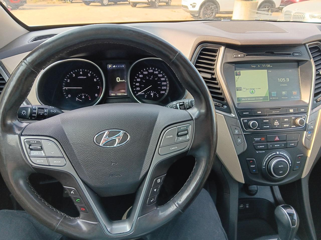 2018 Hyundai Santa Fe Sport Limited,AWD, Pano, Nav, Lthr, BU Cam, Htd Seats & - Photo #15
