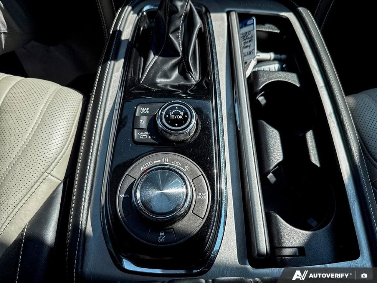 2020 Infiniti QX80 LUXE /NO ACCIDENTS / ROOF / LEATHER / NAV / 7 PASS - Photo #21