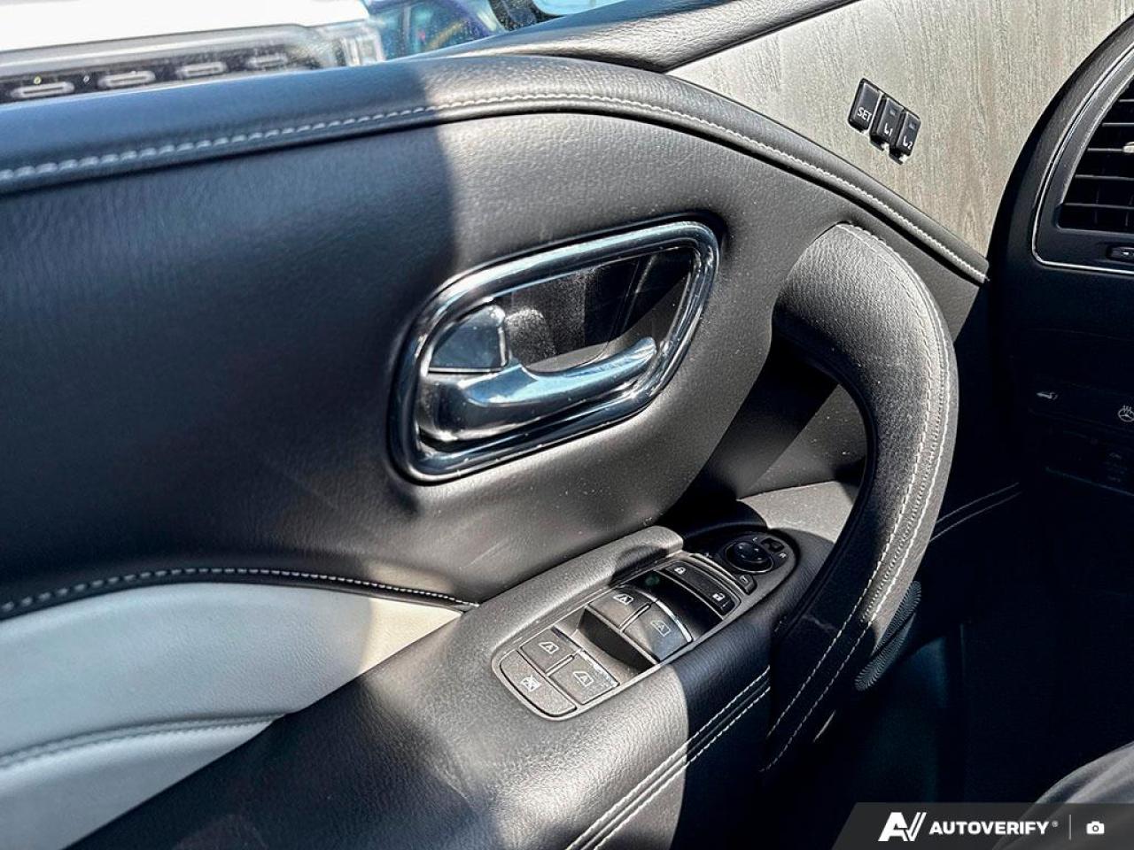 2020 Infiniti QX80 LUXE /NO ACCIDENTS / ROOF / LEATHER / NAV / 7 PASS - Photo #13